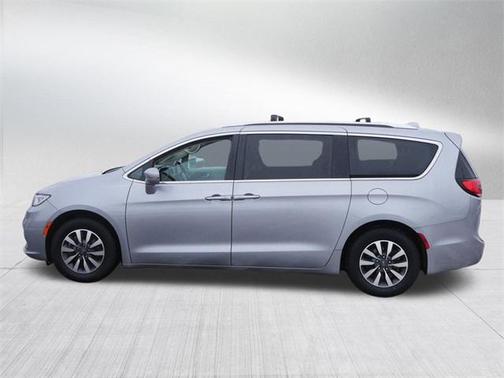 2021 Chrysler Pacifica Touring-L