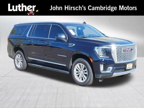 Midnight Blue Metallic 2022 GMC Yukon XL SLT