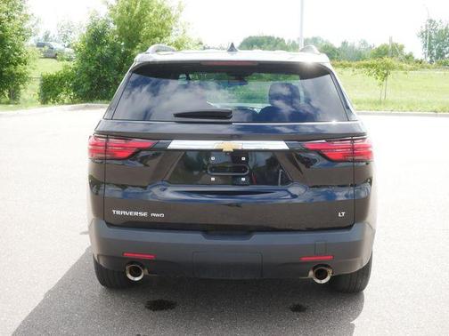 Mosaic Black Metallic 2023 Chevrolet Traverse LT Cloth