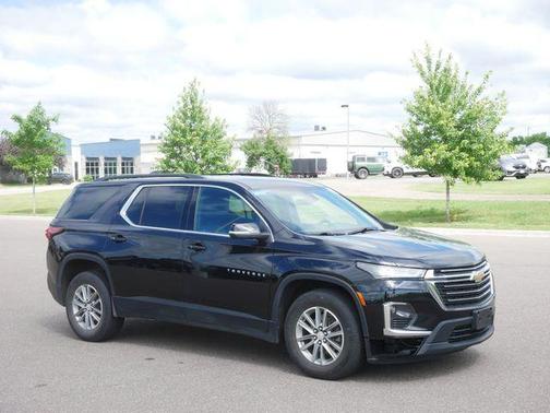 Mosaic Black Metallic 2023 Chevrolet Traverse LT Cloth