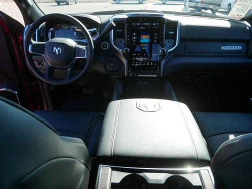 Molten Red Pearlcoat 2026 RAM 2500 Laramie