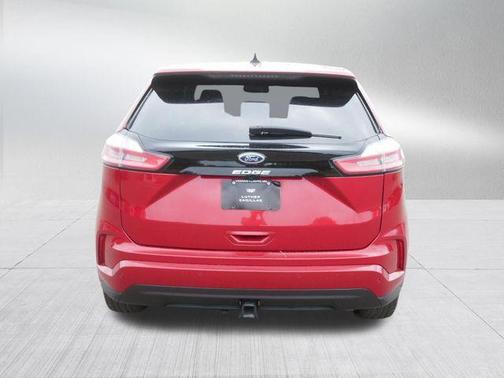 Rapid Red Metallic Tinted Clearcoat 2024 Ford Edge SEL
