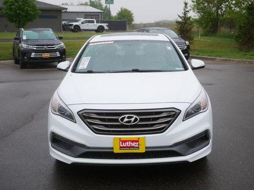 Quartz White Pearl 2017 Hyundai SONATA Limited