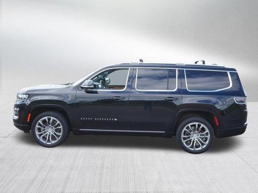 Diamond Black 2022 Jeep Grand Wagoneer Series II