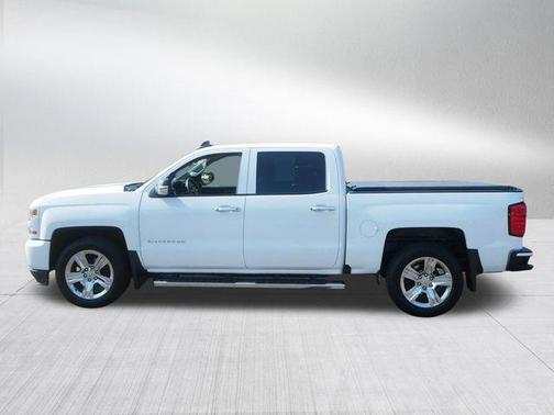 Summit White 2018 Chevrolet Silverado 1500 Custom