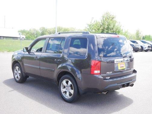 Gray 2012 Honda Pilot EX