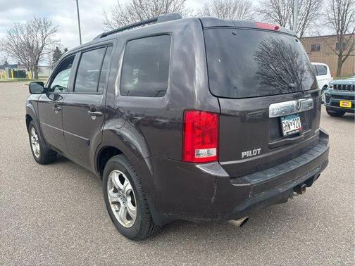 Gray 2012 Honda Pilot EX