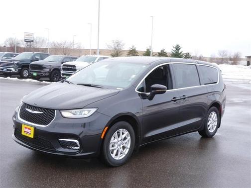 2023 Chrysler Pacifica Touring