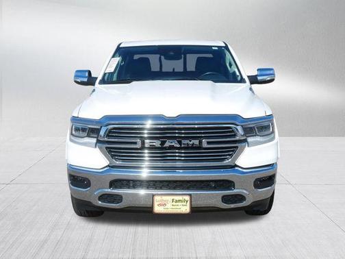 Bright White Clearcoat 2022 RAM 1500 Laramie