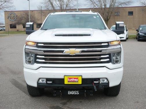 Iridescent Pearl Tricoat 2022 Chevrolet Silverado 3500 High Country