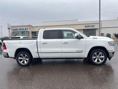 Bright White Clearcoat 2021 RAM 1500 Limited