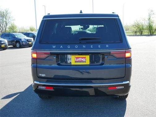 2024 Jeep Wagoneer Base