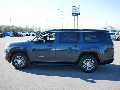 2024 Jeep Wagoneer Base