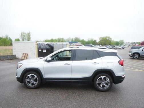 Quicksilver Metallic 2021 GMC Terrain SLT
