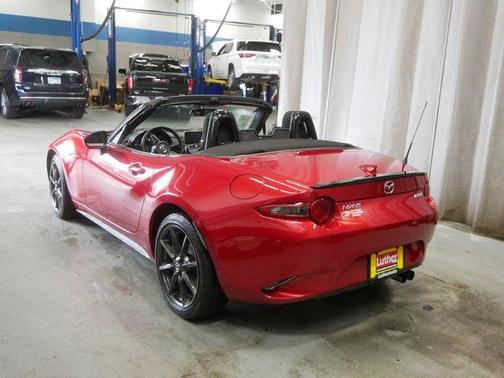 Soul Red 2016 Mazda MX-5 Miata Club
