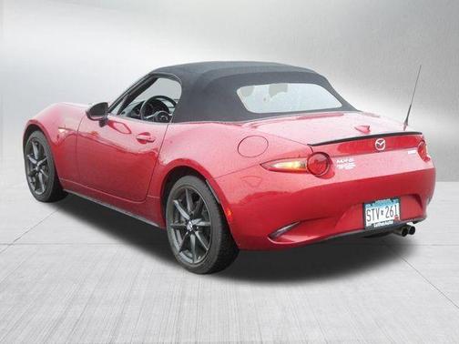 Soul Red 2016 Mazda MX-5 Miata Club