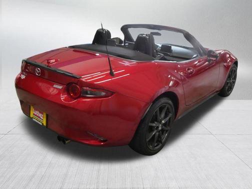 Soul Red 2016 Mazda MX-5 Miata Club