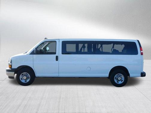 Summit White 2024 Chevrolet Express 3500 LT