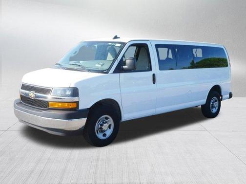 Summit White 2024 Chevrolet Express 3500 LT