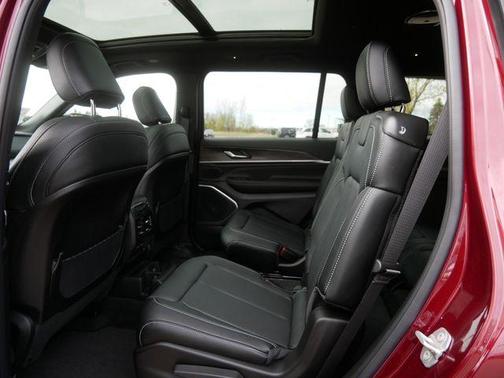 Velvet Red Pearlcoat 2026 Jeep Grand Cherokee L Limited