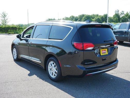 2020 Chrysler Pacifica Touring-L