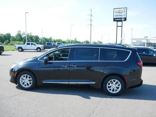 2020 Chrysler Pacifica Touring-L