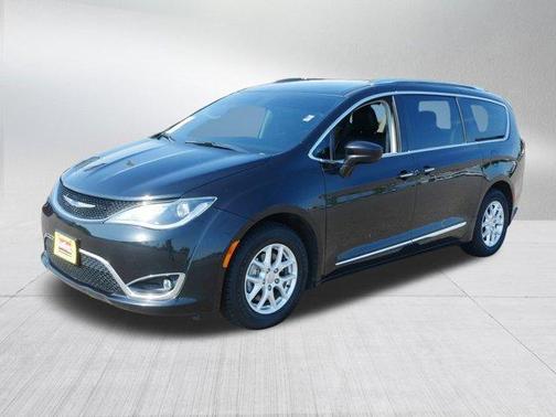 2020 Chrysler Pacifica Touring-L