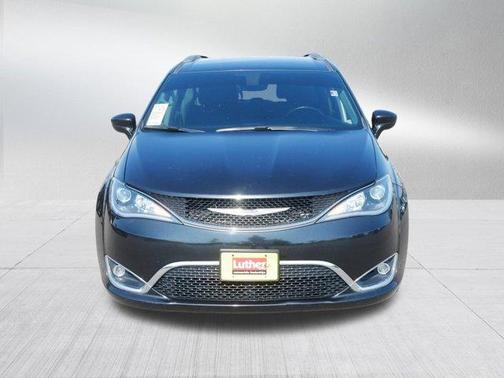 2020 Chrysler Pacifica Touring-L
