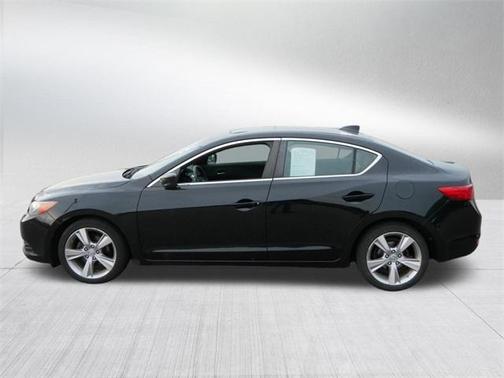 2013 Acura ILX 2.0L w/Premium Package