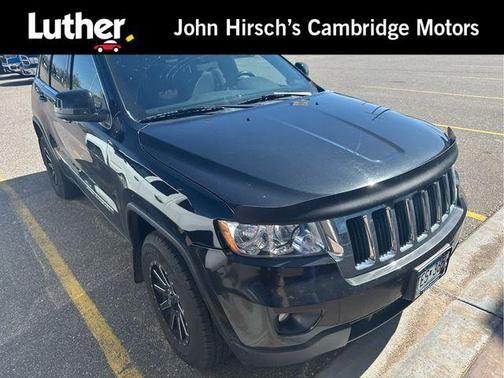 Brilliant Black Crystal Pearl 2013 Jeep Grand Cherokee Laredo