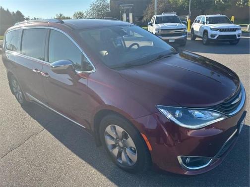 2018 Chrysler Pacifica Hybrid Limited