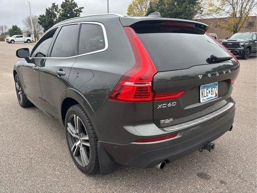 2019 Volvo XC60 T5 Momentum
