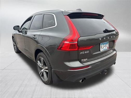 2019 Volvo XC60 T5 Momentum