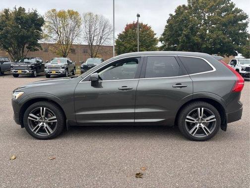 2019 Volvo XC60 T5 Momentum