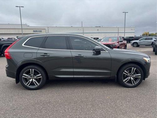 2019 Volvo XC60 T5 Momentum