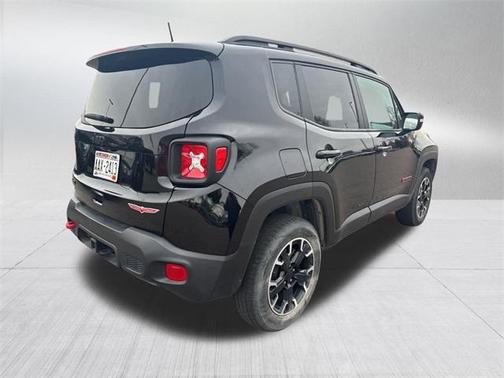 2023 Jeep Renegade Trailhawk
