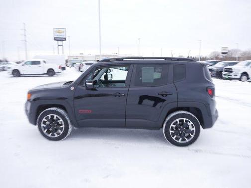 2023 Jeep Renegade Trailhawk
