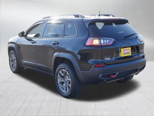 Diamond Black 2020 Jeep Cherokee Trailhawk