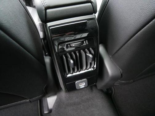 Silver Zynith 2026 Jeep Compass Limited Altitude