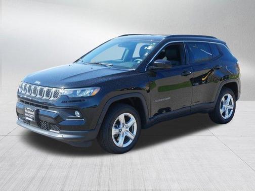 Diamond Black 2024 Jeep Compass Latitude