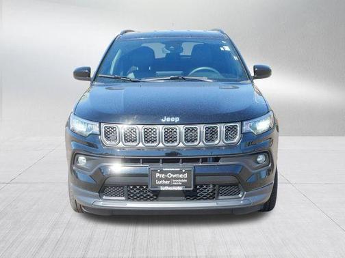 Diamond Black 2024 Jeep Compass Latitude