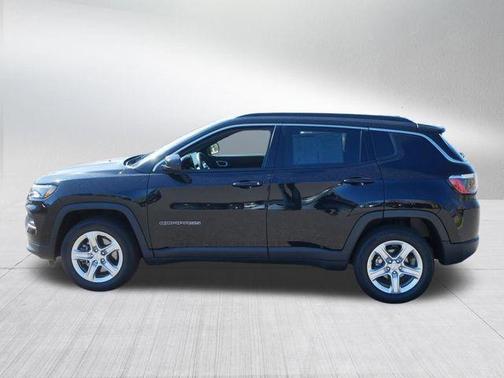 Diamond Black 2024 Jeep Compass Latitude