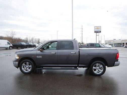 Granite Crystal Clearcoat Metallic 2018 RAM 1500 Big Horn