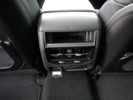 Diamond Black 2026 Jeep Grand Cherokee Limited