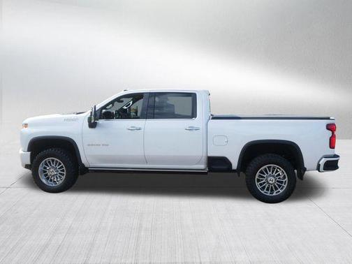 Iridescent Pearl Tricoat 2022 Chevrolet Silverado 3500 High Country
