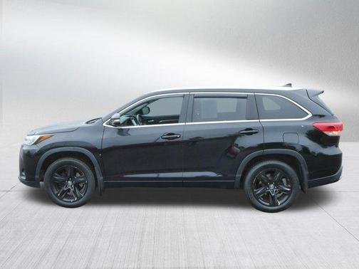 Midnight Black Metallic 2019 Toyota Highlander Limited