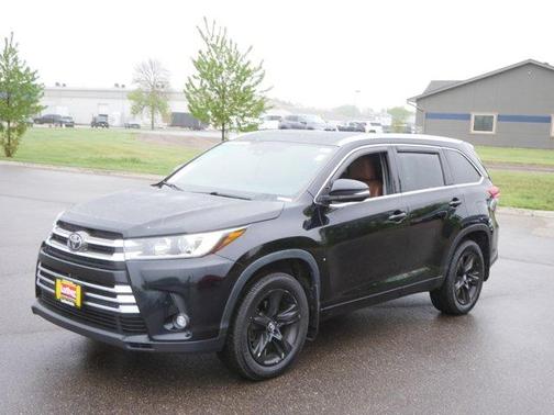 Midnight Black Metallic 2019 Toyota Highlander Limited