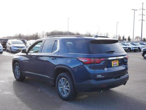 2022 Chevrolet Traverse LT Leather