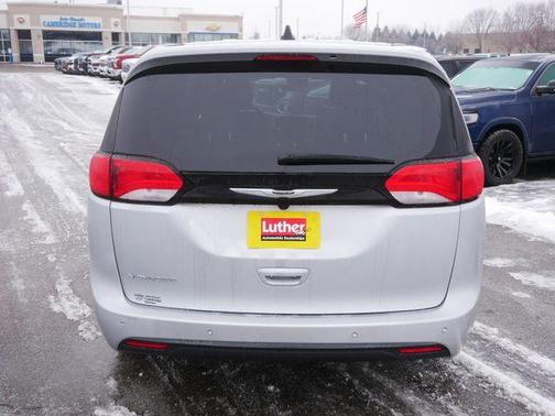 2026 Chrysler Voyager LX