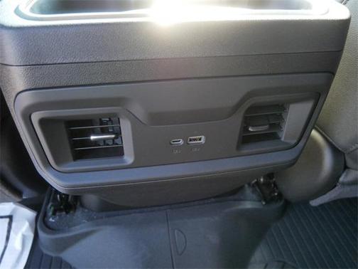 2026 Chevrolet Silverado 3500 LT